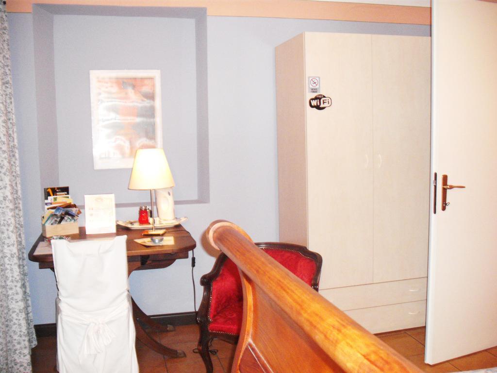 Il Glicine Bed & Breakfast Zimone Exterior photo